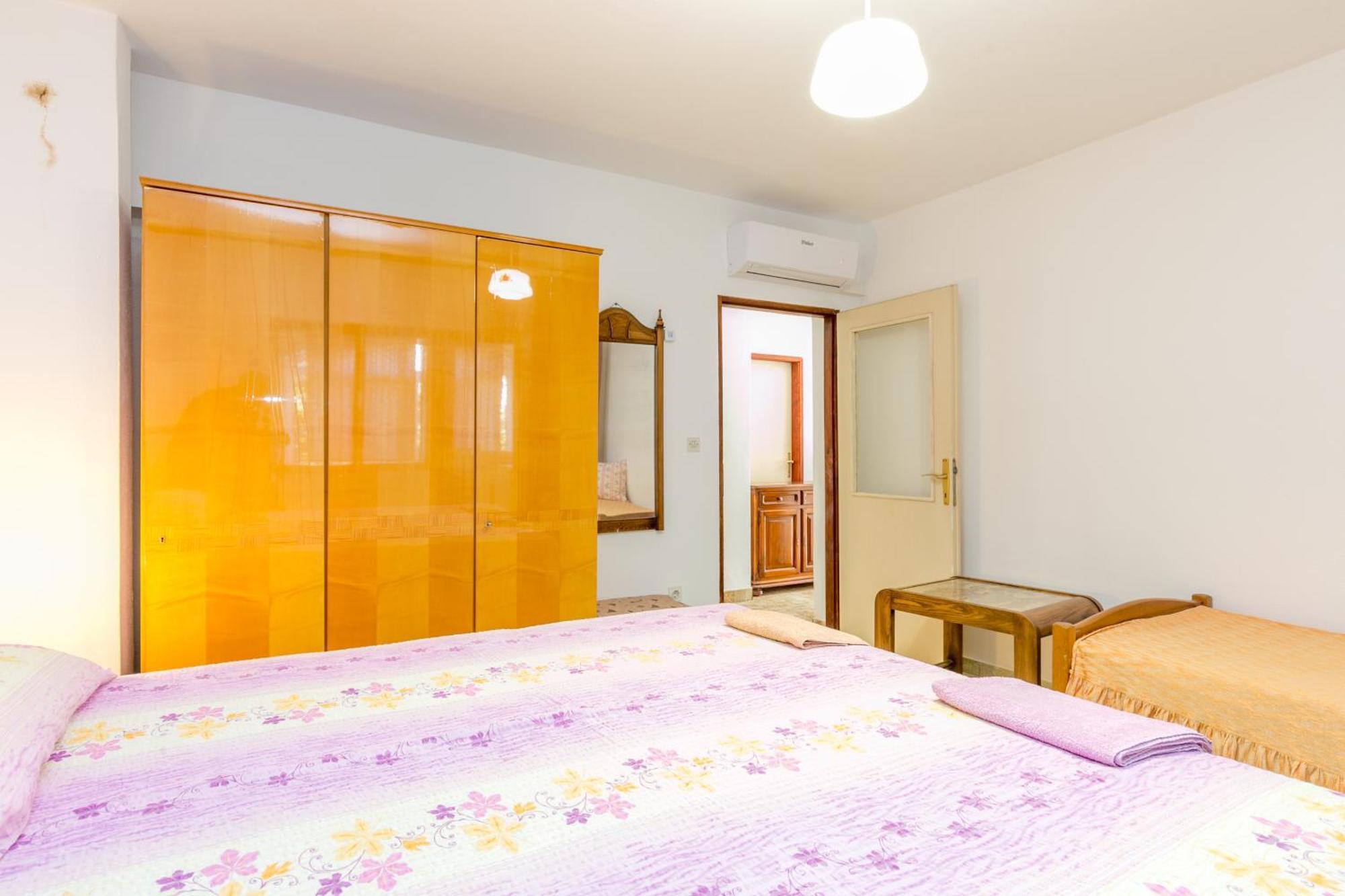 Apartment Okrug Gornji 1069A Трогир Екстериор снимка